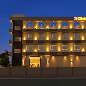 Click Hotel Bhuj